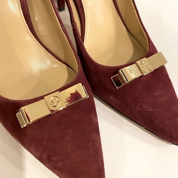 Michael Kors Vivienne Pump - Picture 4 of 7